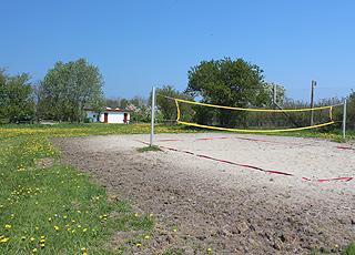 Volleybane bag badestranden i ferieområdet Båring Volleybane bag badestranden i ferieområdet Båring