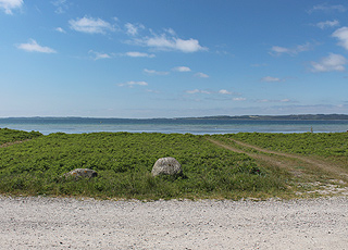 Utsikt över Ebeltoft vik från stranden i Ebeltoft Utsikt över Ebeltoft vik från stranden i Ebeltoft