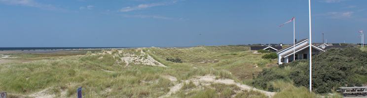 Holiday homes behind the dunes and the wide beach of Rindby on Fano Holiday homes behind the dunes and the wide beach of Rindby on Fano