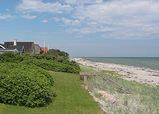 Ferienhäuser hinter dem schönen Badestrand im Urlaubsgebiet Jørgensø Ferienhäuser hinter dem schönen Badestrand im Urlaubsgebiet Jørgensø