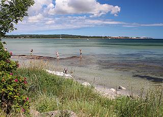 Seichtes und kinderfreundliches Wasser am Strand von Snogebæk Seichtes und kinderfreundliches Wasser am Strand von Snogebæk