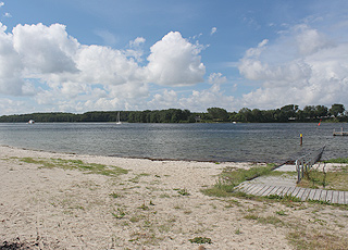 Aussicht auf die Insel Tåsinge vom Christiansminde Strand in Svendborg Aussicht auf die Insel Tåsinge vom Christiansminde Strand in Svendborg