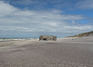 Bunker på stranden i Vedersø Klit Bunker på stranden i Vedersø Klit