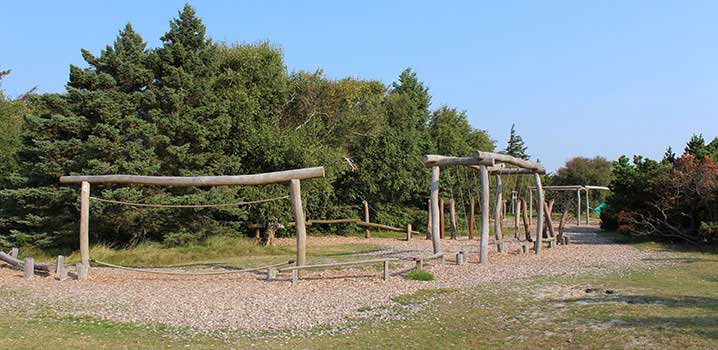 Naturspielplatz auf Fanø Wunderschöner Naturspielplatz mit vielen Spielgeräten auf Fanø