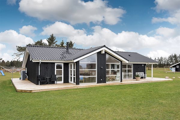 Skallerup (Nr. Knoldevej) sommerhus med havudsigt