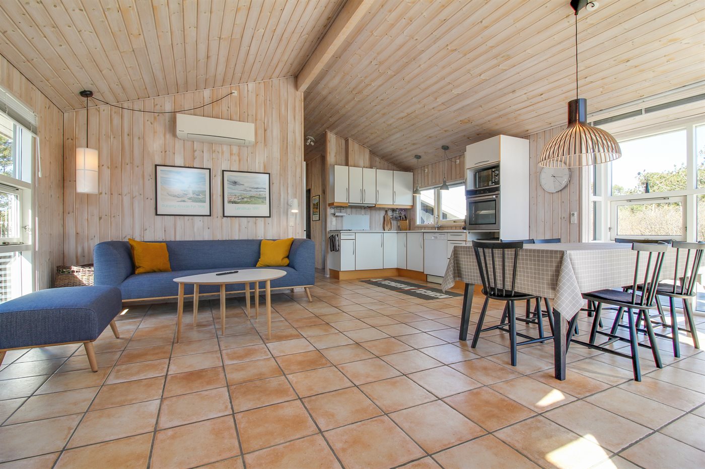 Strandnahes Ferienhaus mit Sauna und Wohlfühl-Whirlpool - Bild 3