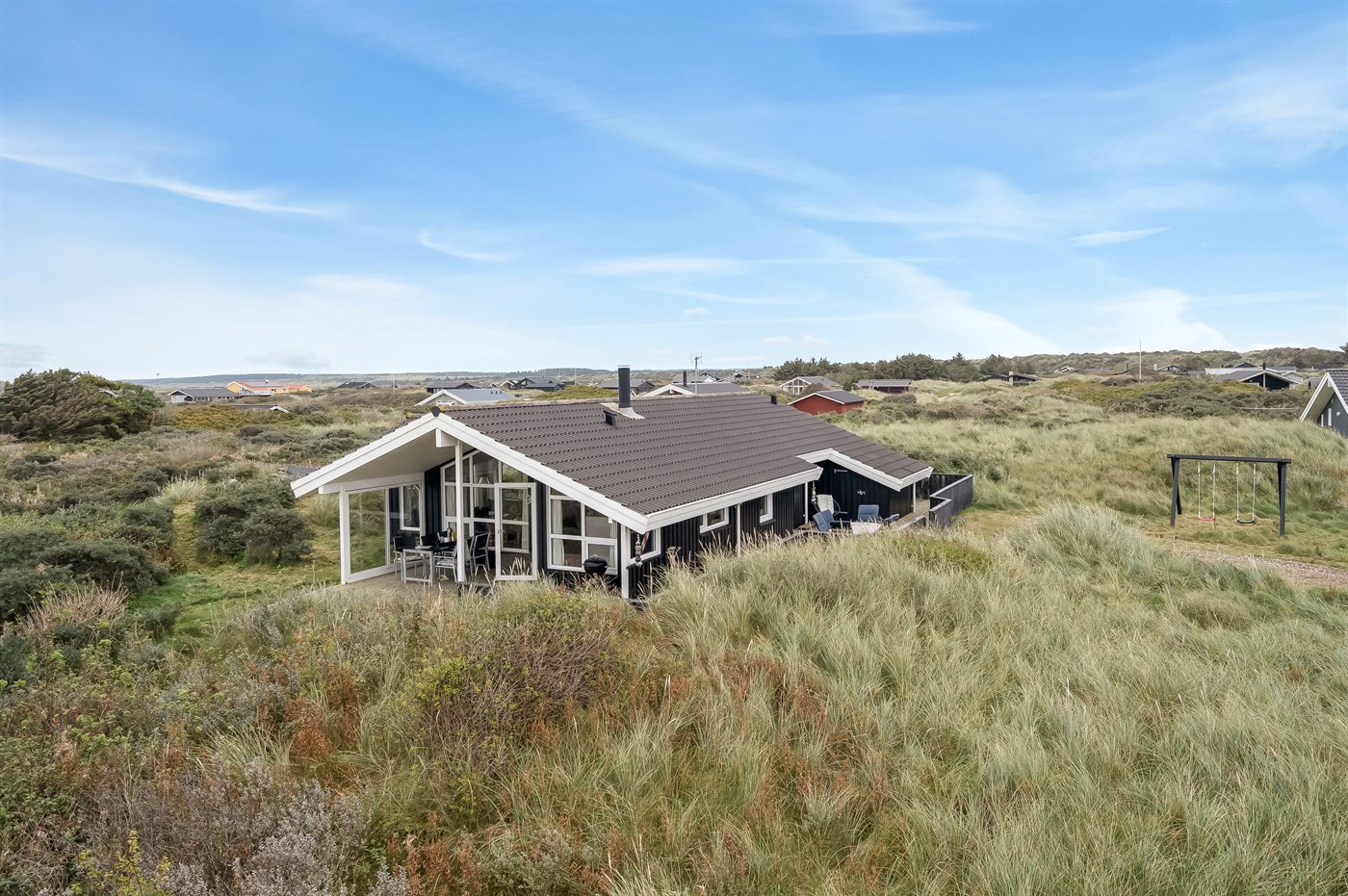 Nordsee-Flair mit Sauna, Whirlpool & Meerblick in Nørlev