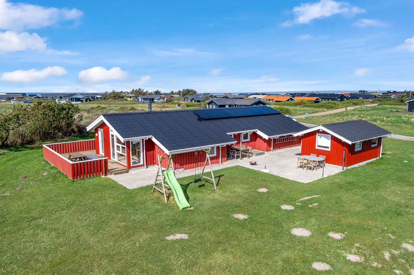Entspannendes Ferienhaus mit Pool und Strandnähe in Hjørring