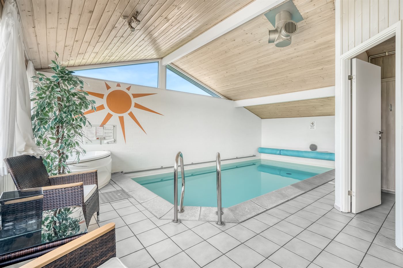 Dein urgemütliches Ferienhaus mit Pool am Nørlev Strand - Bild 2