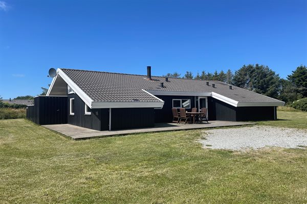 Sommerhus med pool i Lnstrup (stersvej)