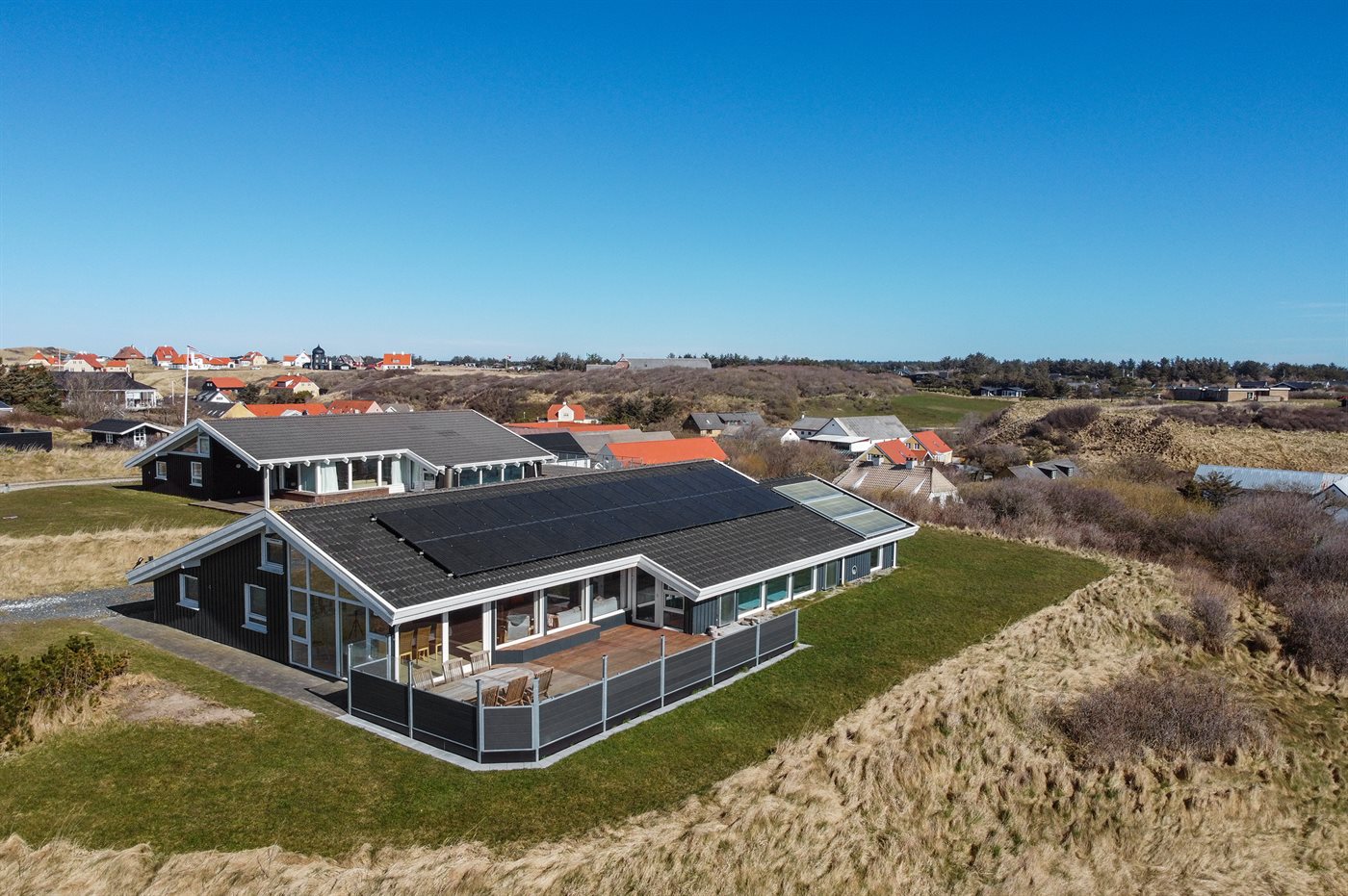 Urlaubstraum in Lønstrup: Dein Ferienhaus am Meer!