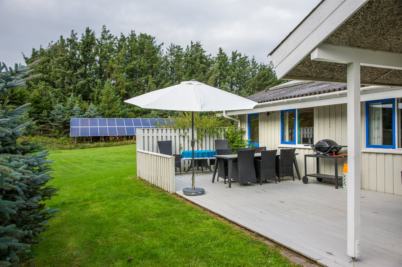 Aktiv-Ferienhaus mit Sauna, Whirlpool & großem Garten in Lønstrup - Bild 2