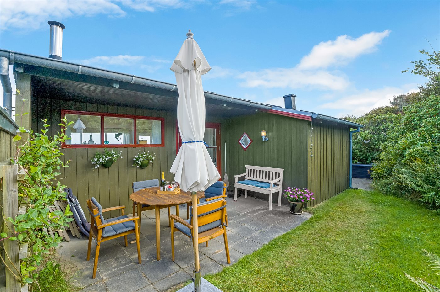 Ferienglück mit Nordseeblick und Sauna in Lønstrup
