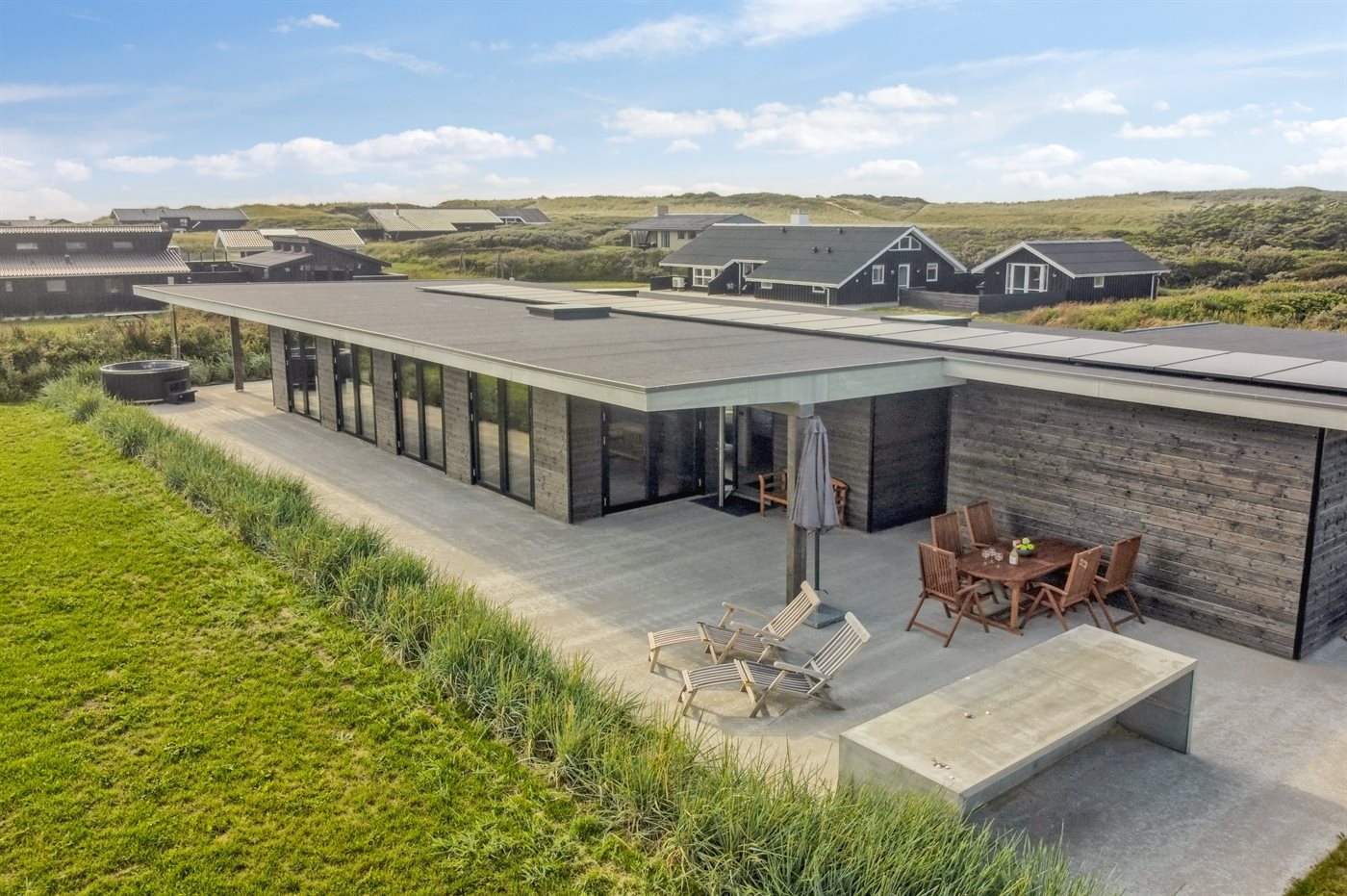 Entspanne im modernen Ferienhaus nur 200 m vom Strand! - Bild 2