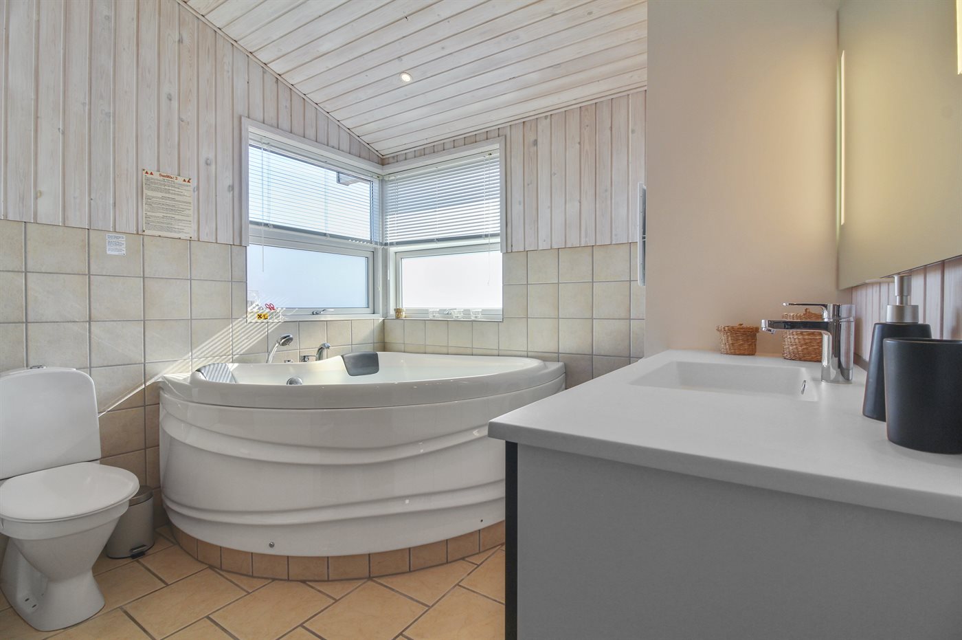 Entspanne im Traumferienhaus – nur 250 m zum Strand! - Bild 2