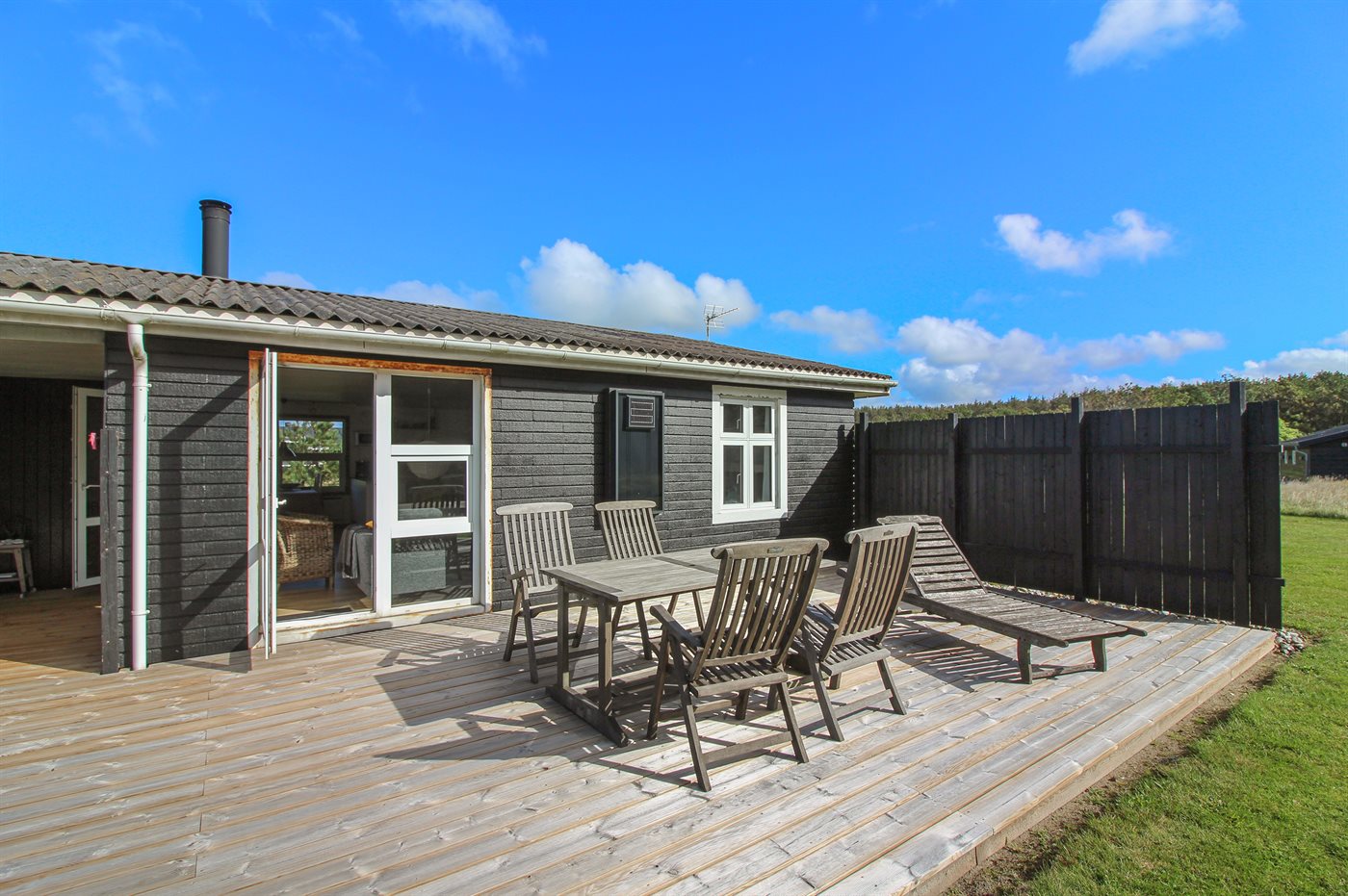 Gemütliches Ferienhaus mit Sauna, Kamin und Meerblick in Lökken - Bild 2