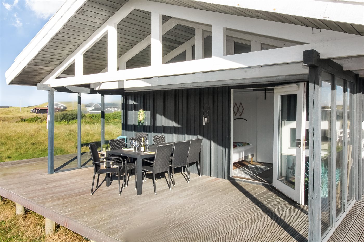 Meernahes Ferienhaus mit Sauna, Kamin & großem Dünengrundstück - Bild 2