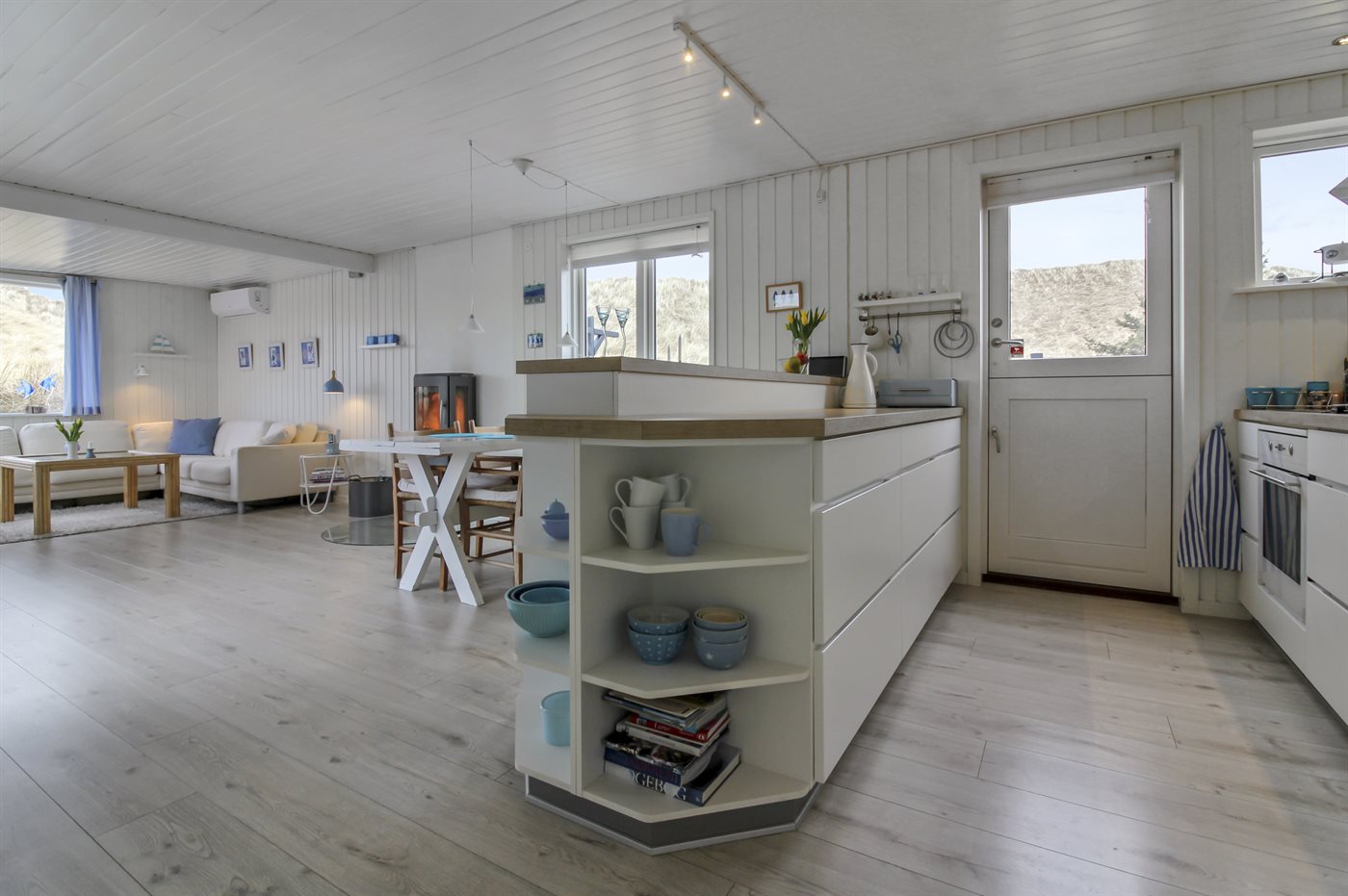 Wohnen in den Dünen: Sauna, Meerblick & 150 m zum Strand - Bild 4