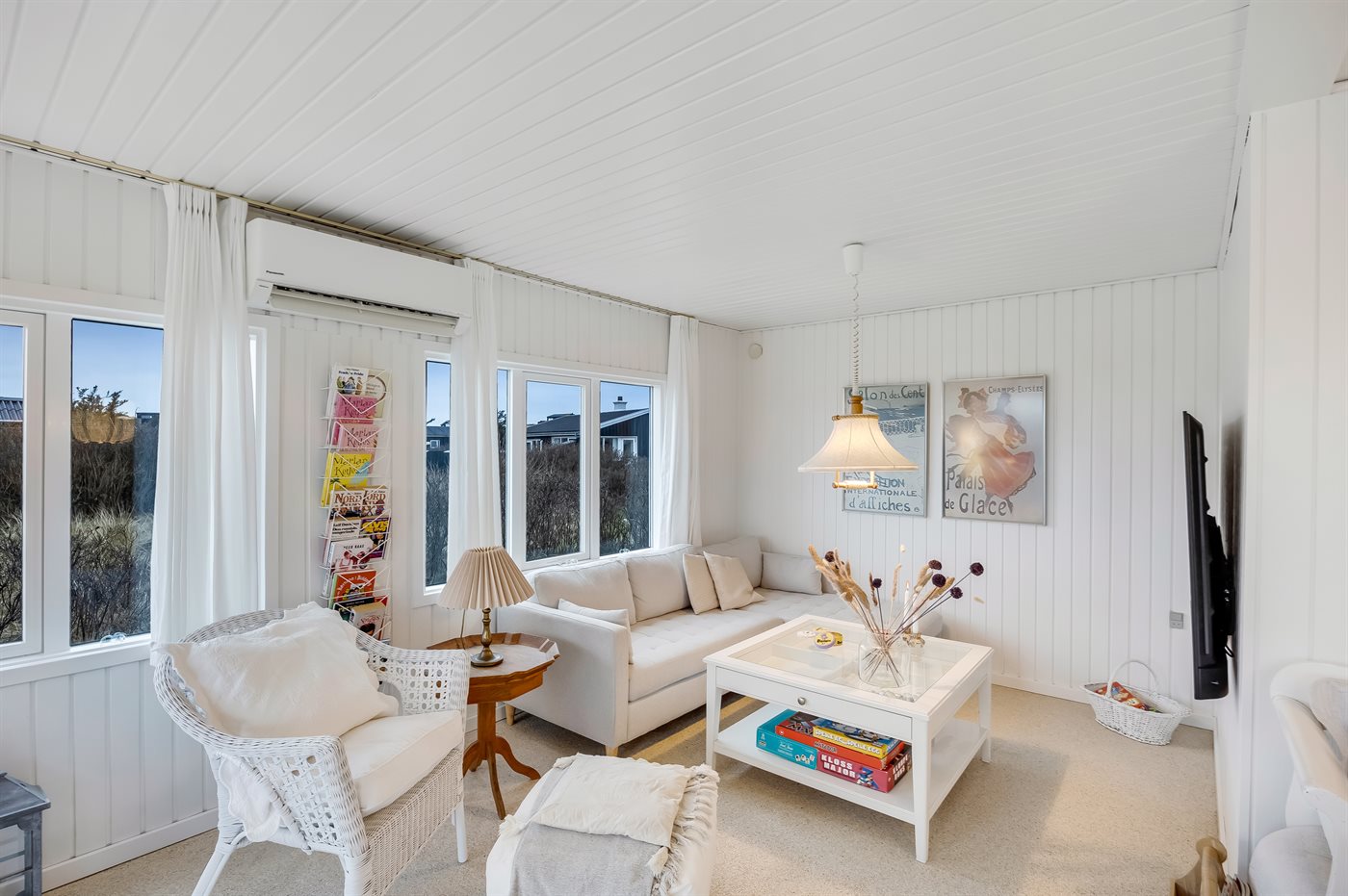 Strandnahes Ferienhaus mit Sauna, Meerblick & Kamin in Lökken - Bild 2