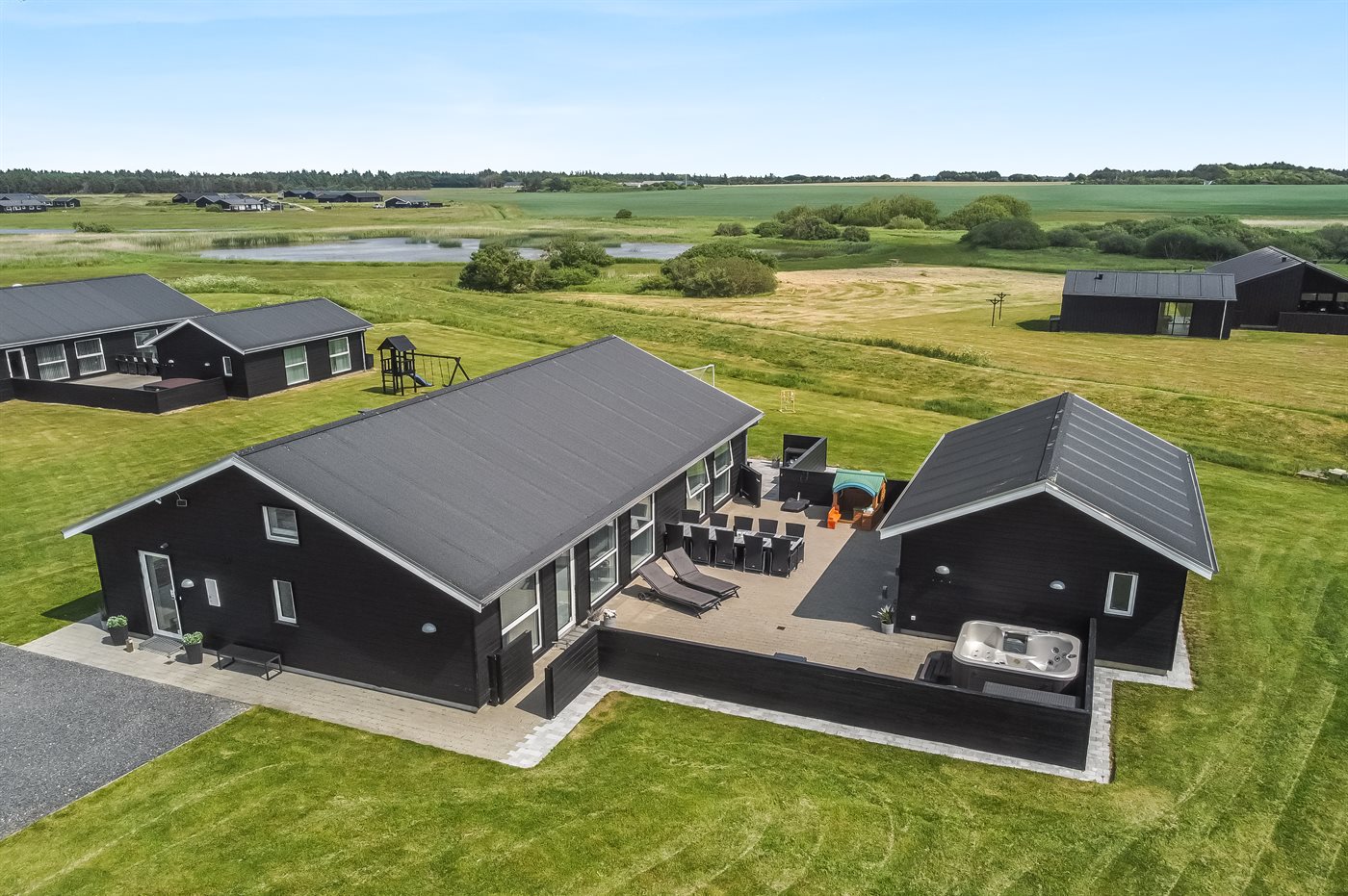 Urlaubstraum in Grønhøj: Modernes Ferienhaus am Strand