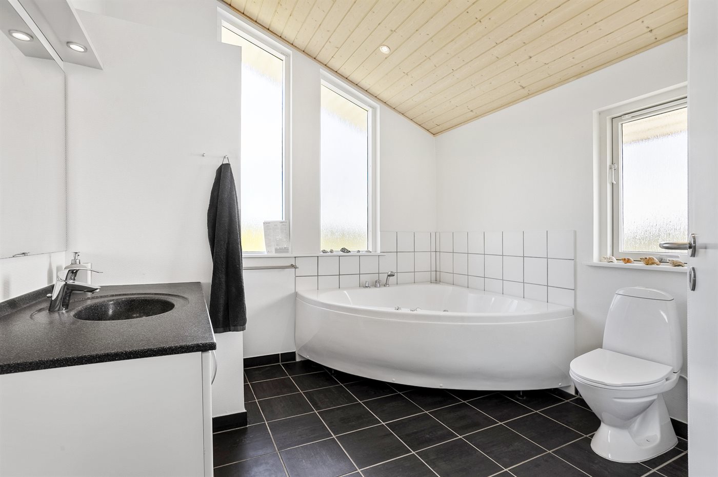 Wohlfühlhaus mit Sauna, Kamin & viel Natur nahe Nordsee - Bild 5