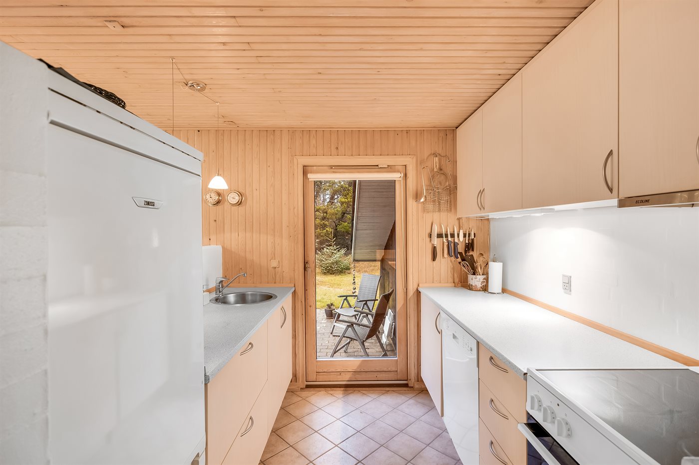Großzügiges Ferienhaus mit Sauna & Kamin nahe Sandstrand - Bild 5