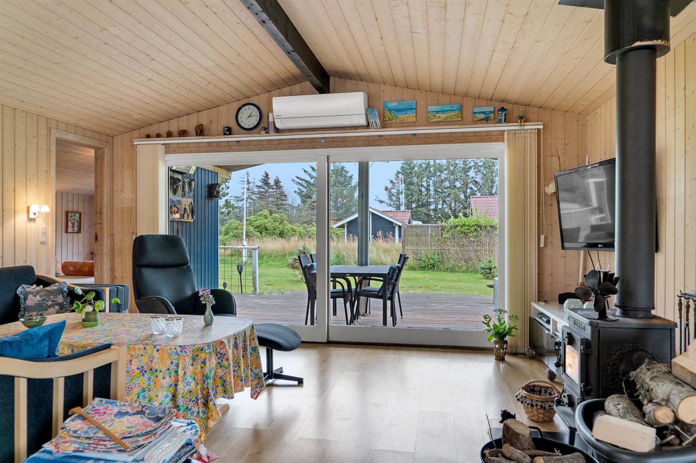 Wohlfühlhaus mit Sauna, Kamin & Strandnähe in Grönhöj - Bild 2