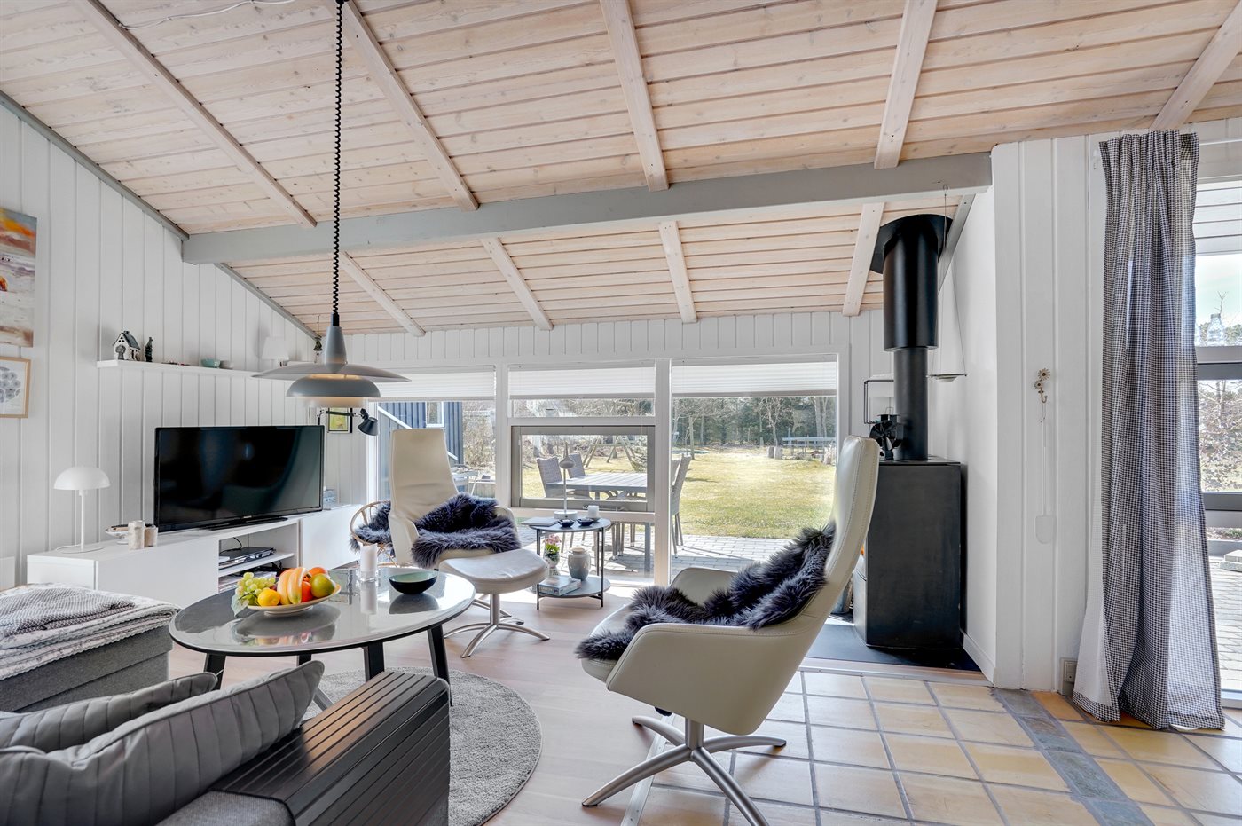 Urlaubsidylle mit Sauna & Kamin – viel Platz in Saltum - Bild 3