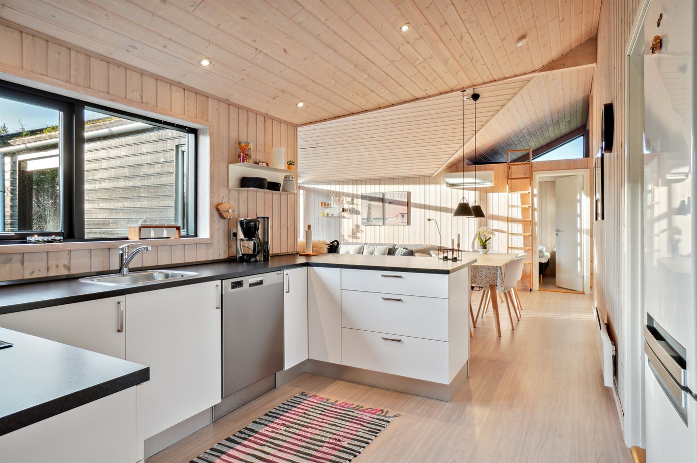 Entspannung pur im modernen Ferienhaus mit Hot-Tub in Saltum - Bild 3