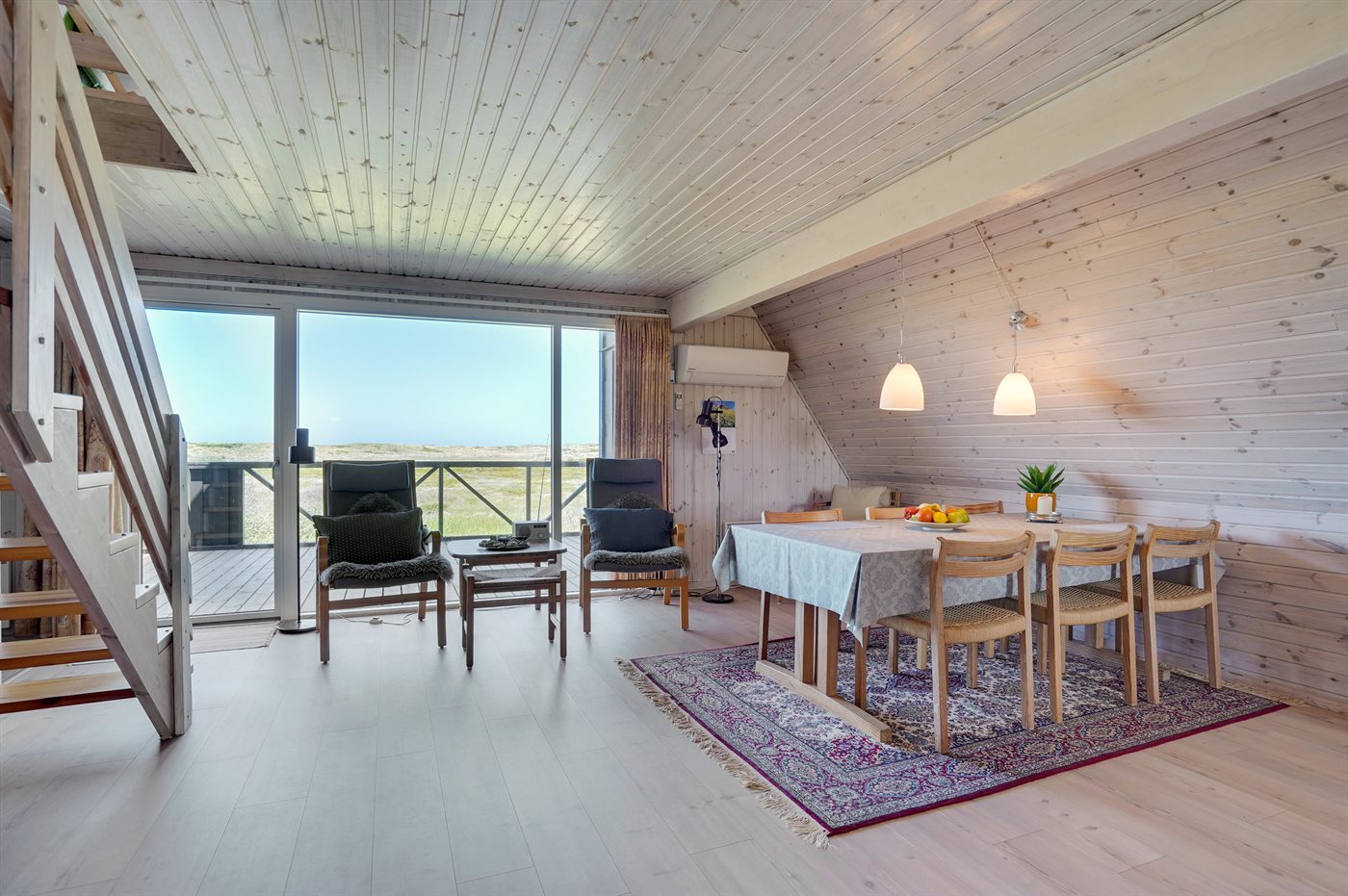 Entspannendes Ferienhaus in malerischem Rödhus am Meer - Bild 4