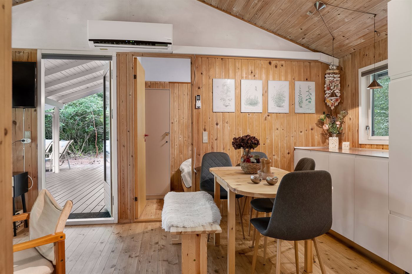 Gemütliches Ferienhaus mit Sauna und Terrasse in Rödhus - Bild 3