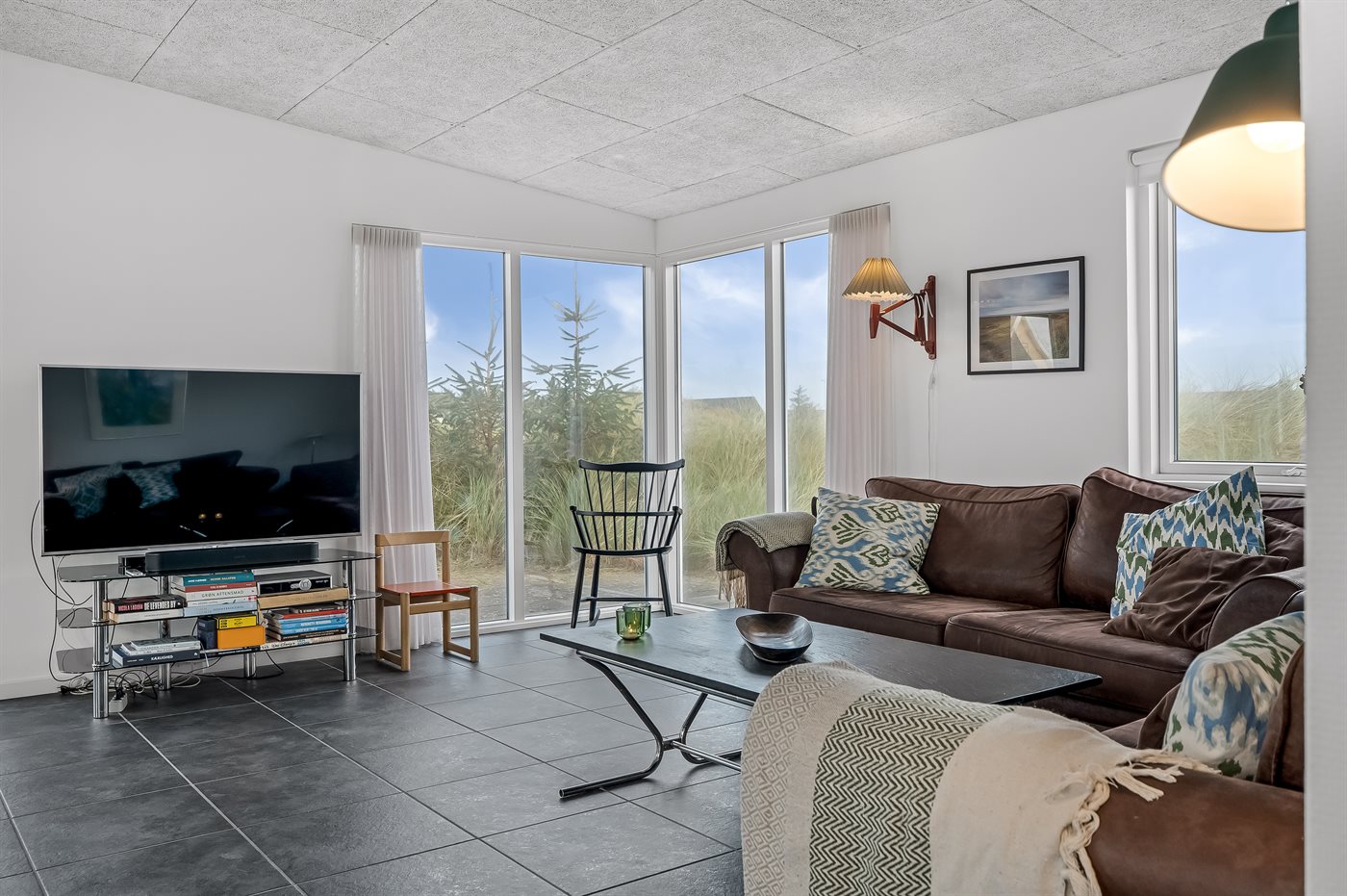 Großzügiges Ferienhaus mit Sauna, Meerblick & Aktivitätsraum - Bild 2