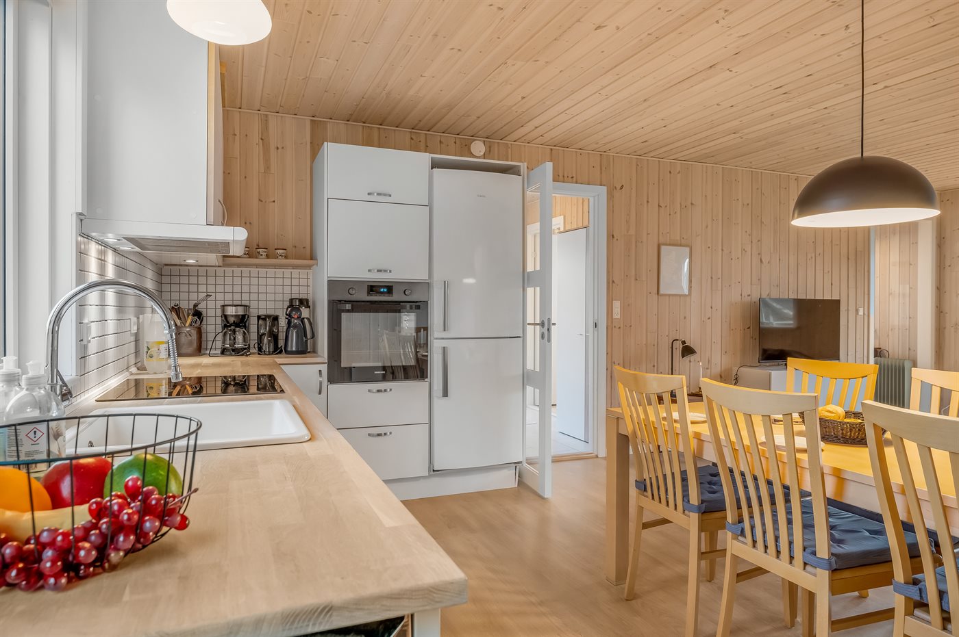 Modernes Ferienhaus mit Sauna, Meerblick & Kamin in Klitmöller - Bild 4