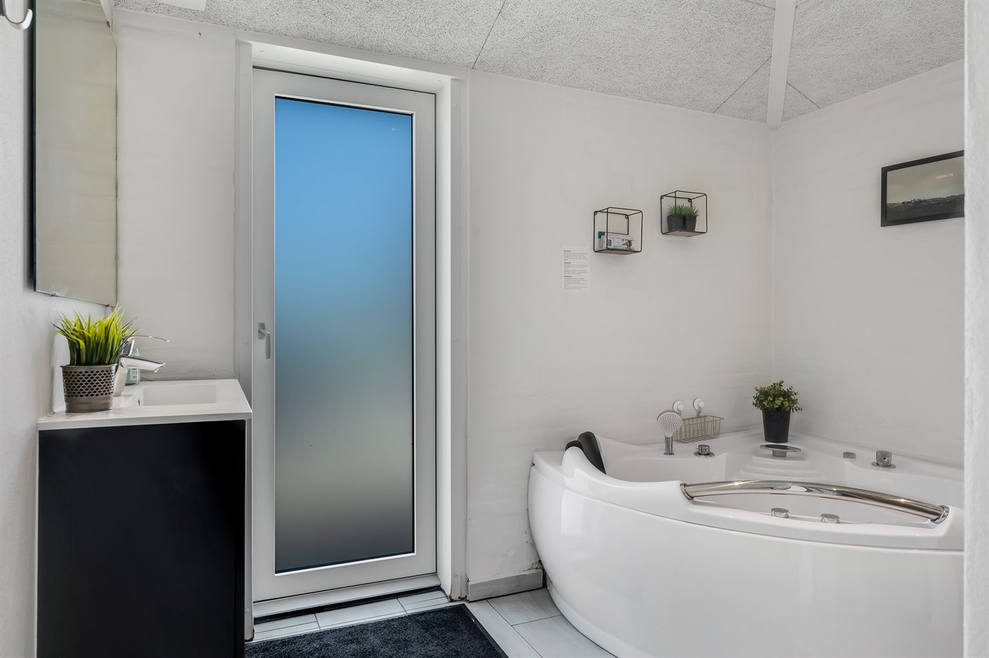 Nordseezauber: Modernes Ferienhaus mit Whirlpool und Meerblick - Bild 5