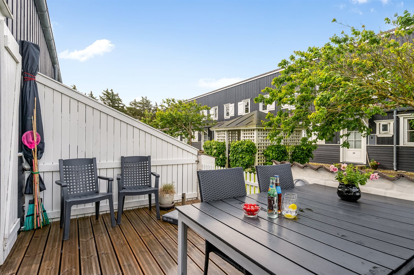 Urlaubstraum in Agger: Modernes Ferienhaus mit Pool und Sauna - Bild 2