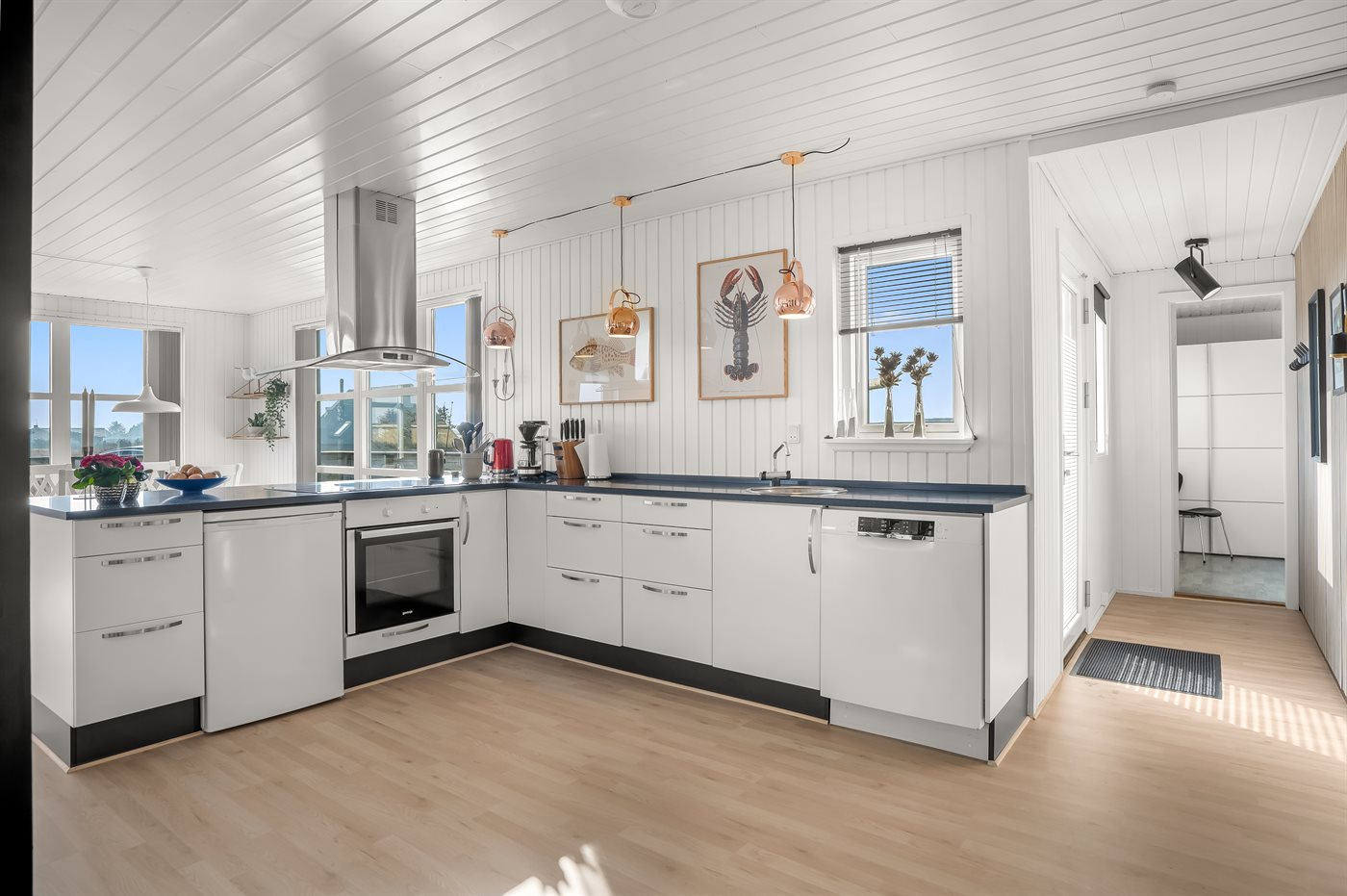 Urlaubsspaß am Strand: Charmantes Ferienhaus in Vrist! - Bild 5