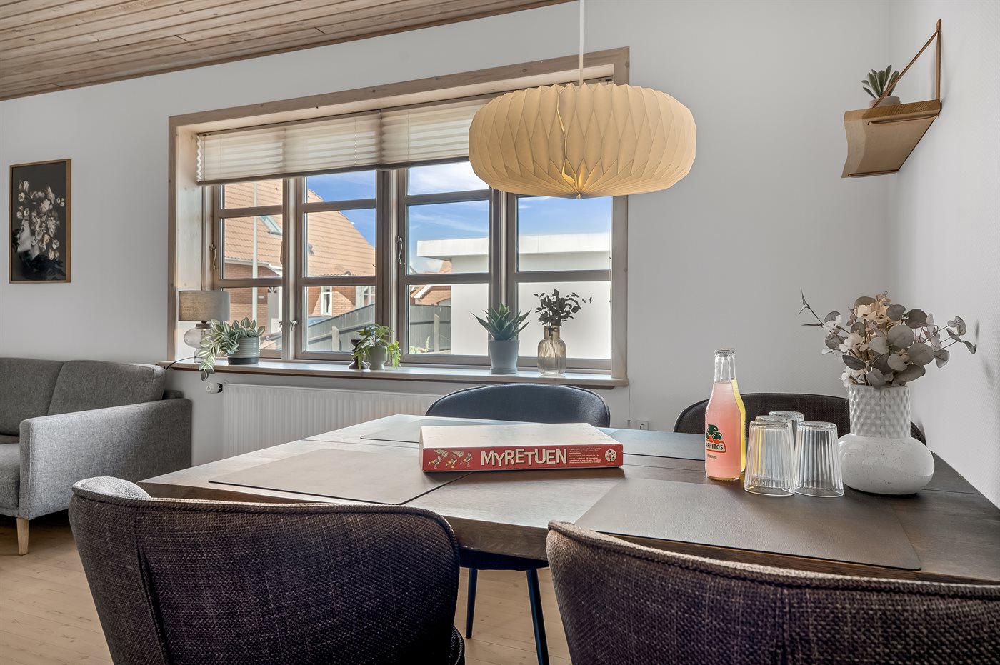 Gemütliches Ferienhaus mit Meerblick, Sauna & Nähe zum Strand - Bild 2