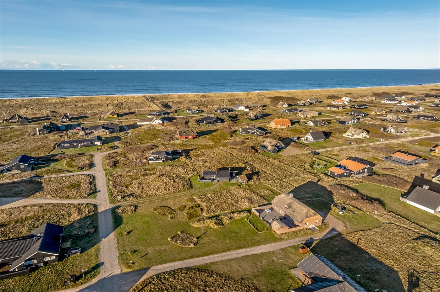 Strandnahes Ferienhaus mit Sauna, Kamin und Nordseeblick - Bild 4