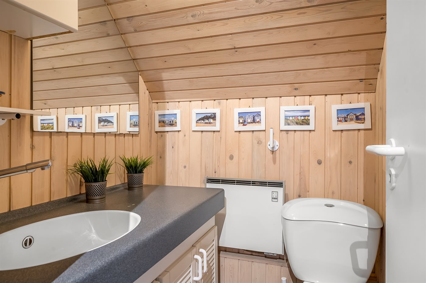 Reetdachhaus mit Sauna, Kamin & Meerblick in Vrist Strand - Bild 5