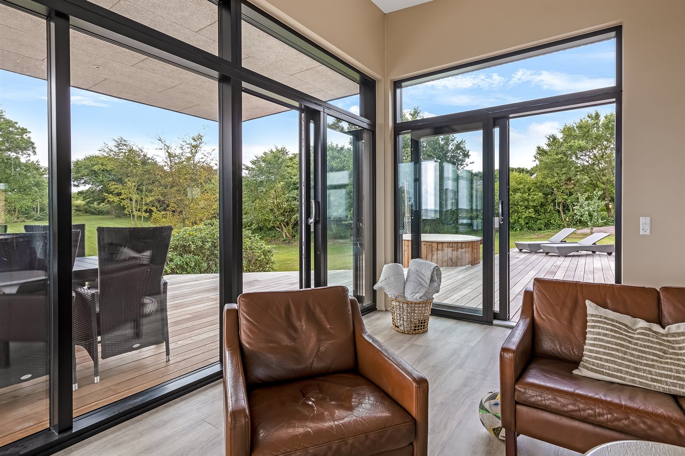 Modernes Ferienhaus mit Fjordblick & Wellness in Gjellerodde - Bild 5