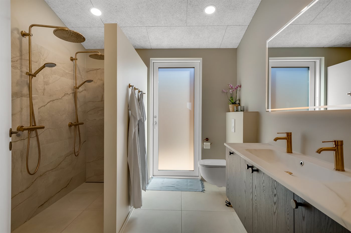 Stylisches Wellnesshaus nahe Nordsee – viel Platz für Familie & Hund - Bild 5