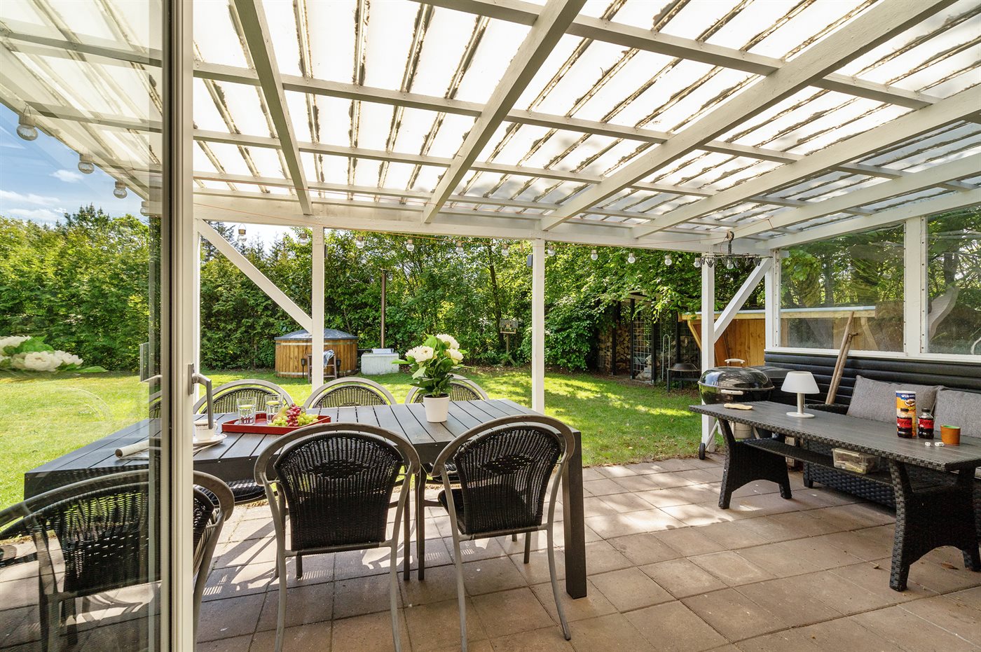 Kuschelzeit im idyllischen Ferienhaus mit Hot Tub nahe Strand! - Bild 2