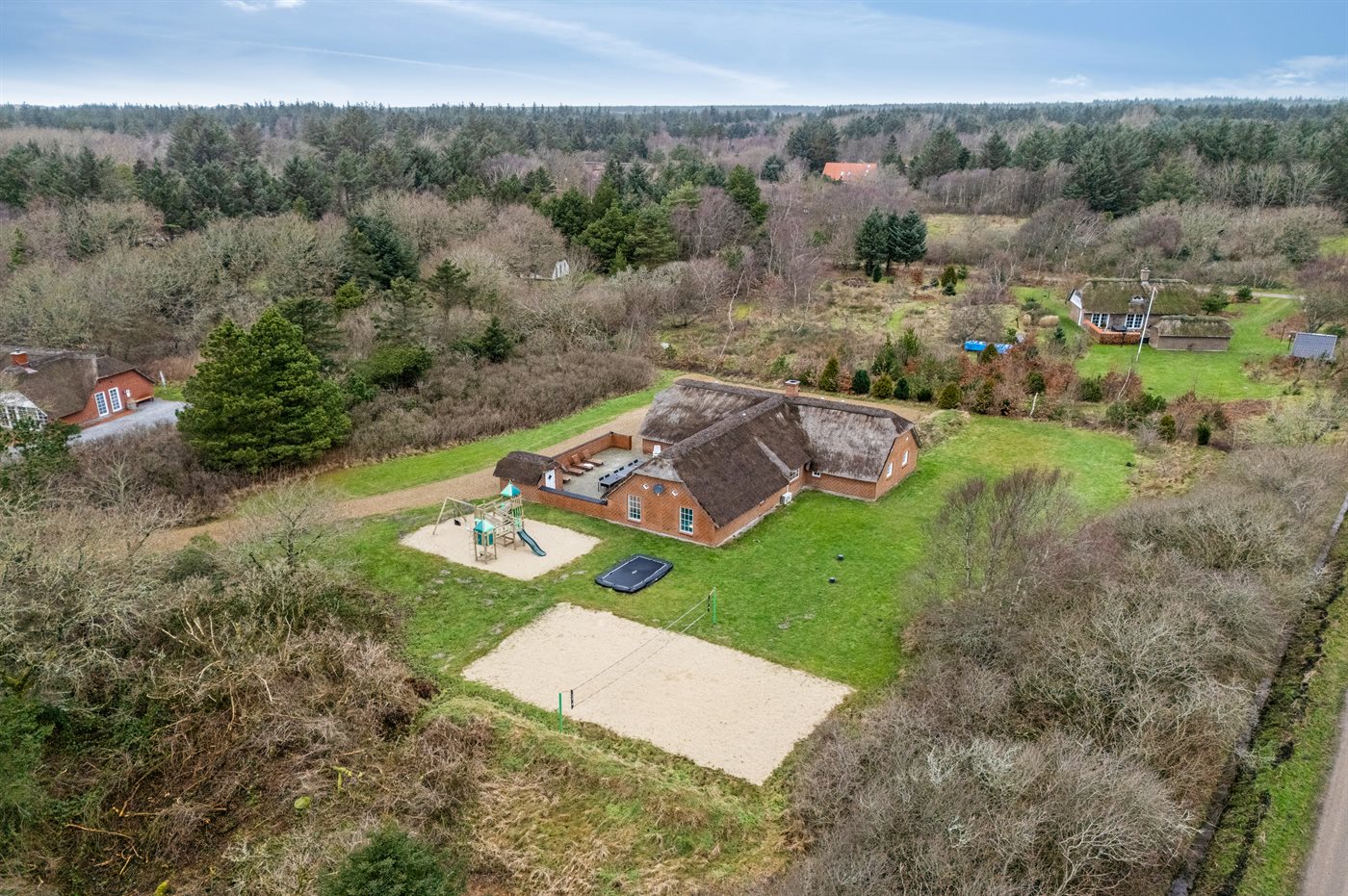 Dein Traumurlaub: Geräumiges Ferienhaus mit Pool in Ulfborg! - Bild 2