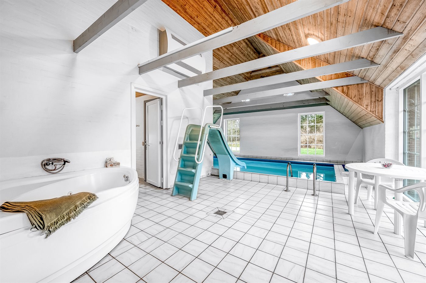 Dein Traumurlaub: Geräumiges Ferienhaus mit Pool in Ulfborg! - Bild 3