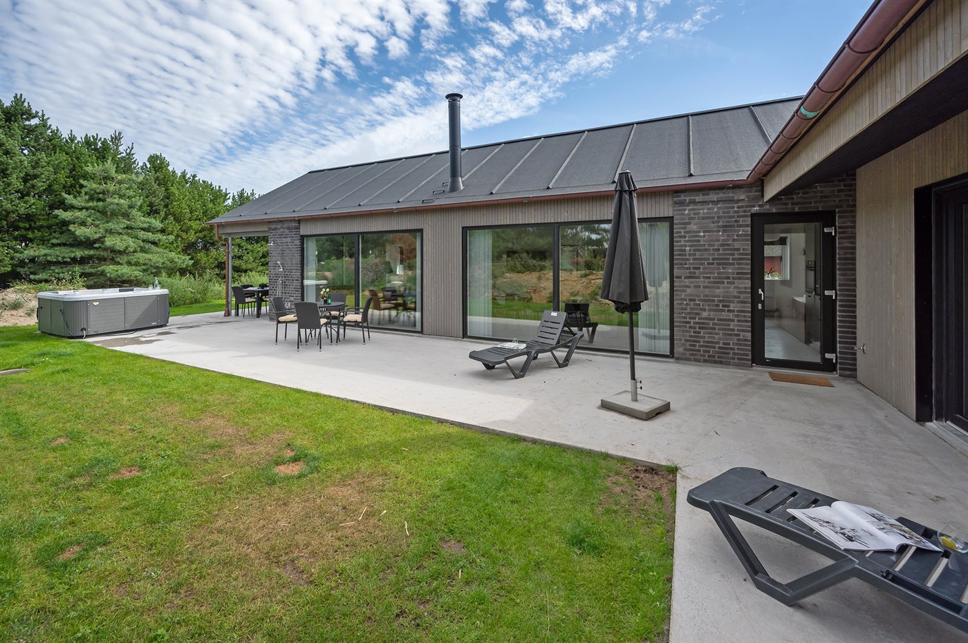 Entspanne im Traumferienhaus mit Whirlpool in Søndervig! - Bild 2