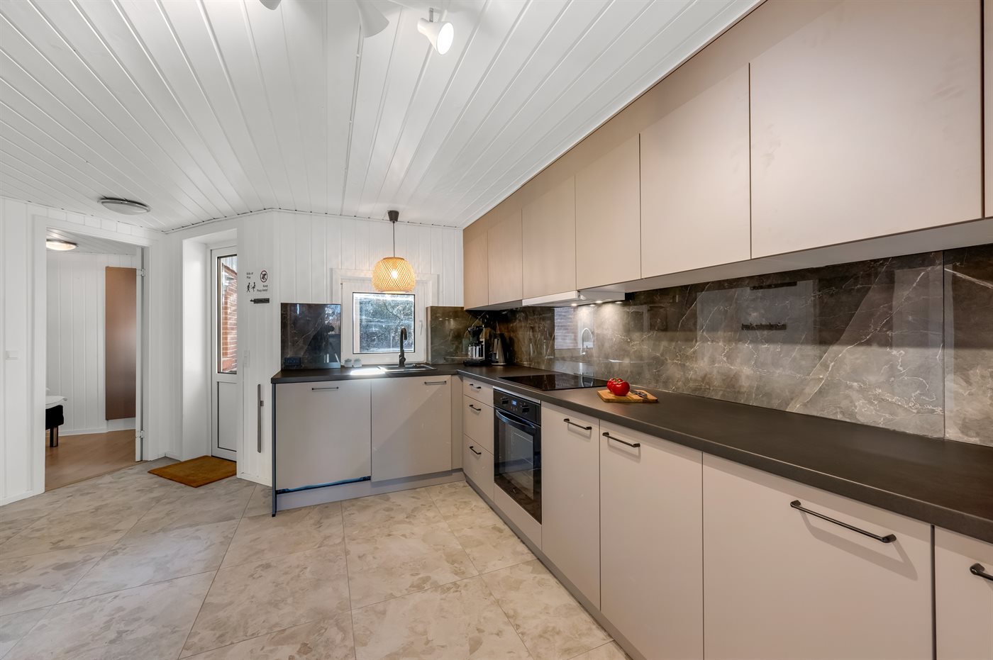 Dein Traumhaus in der Natur: Pool, Sauna und Meerblick! - Bild 3