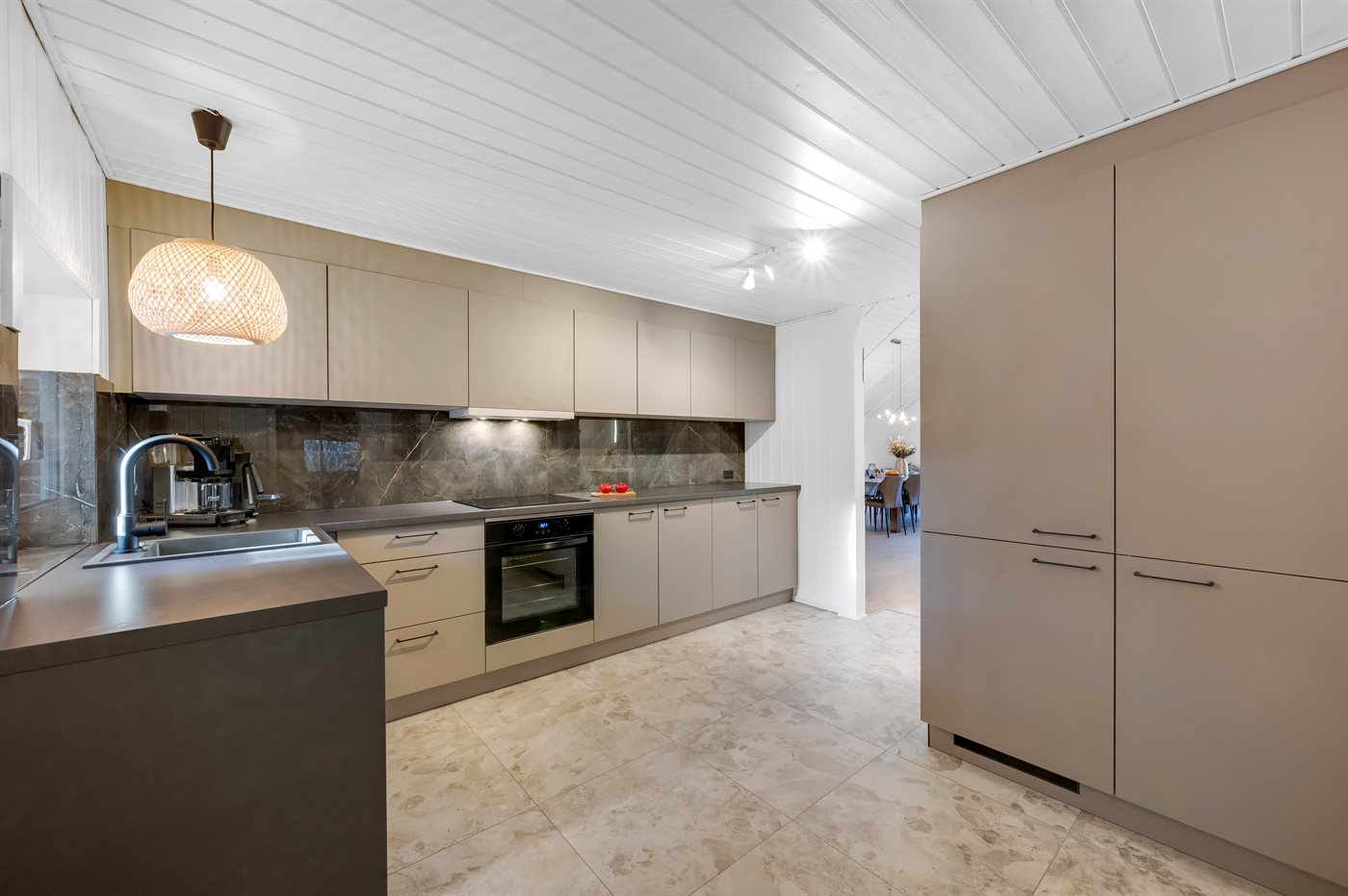 Dein Traumhaus in der Natur: Pool, Sauna und Meerblick! - Bild 5