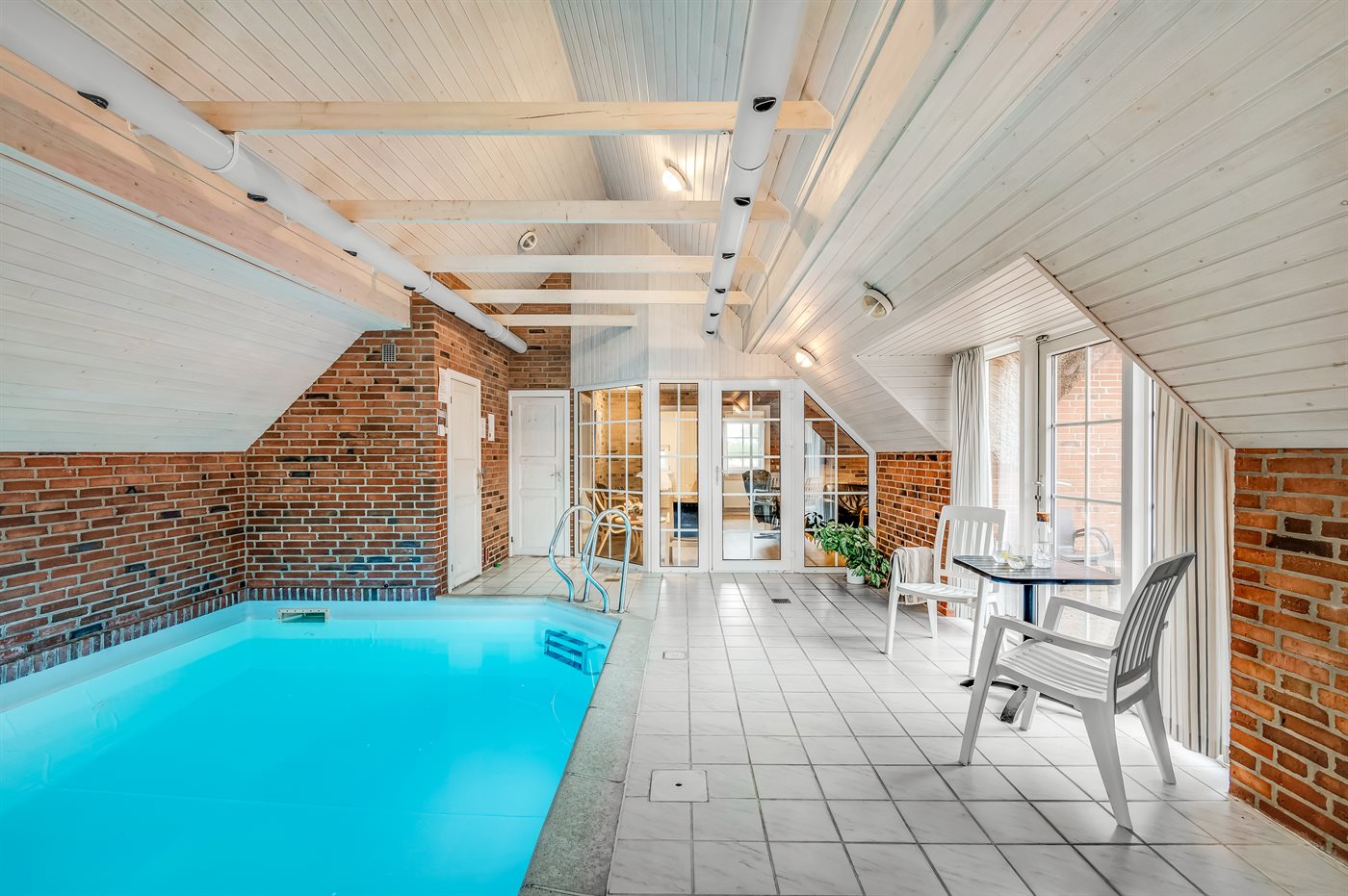 Dein gemütliches Reetdachhaus mit Pool nahe der Nordsee! - Bild 2