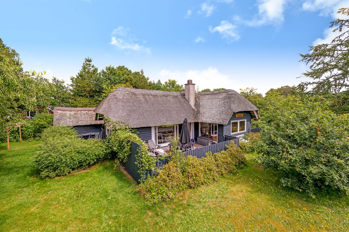 Gemütliches Reetdachhaus mit Sauna und Kamin in Hemmet