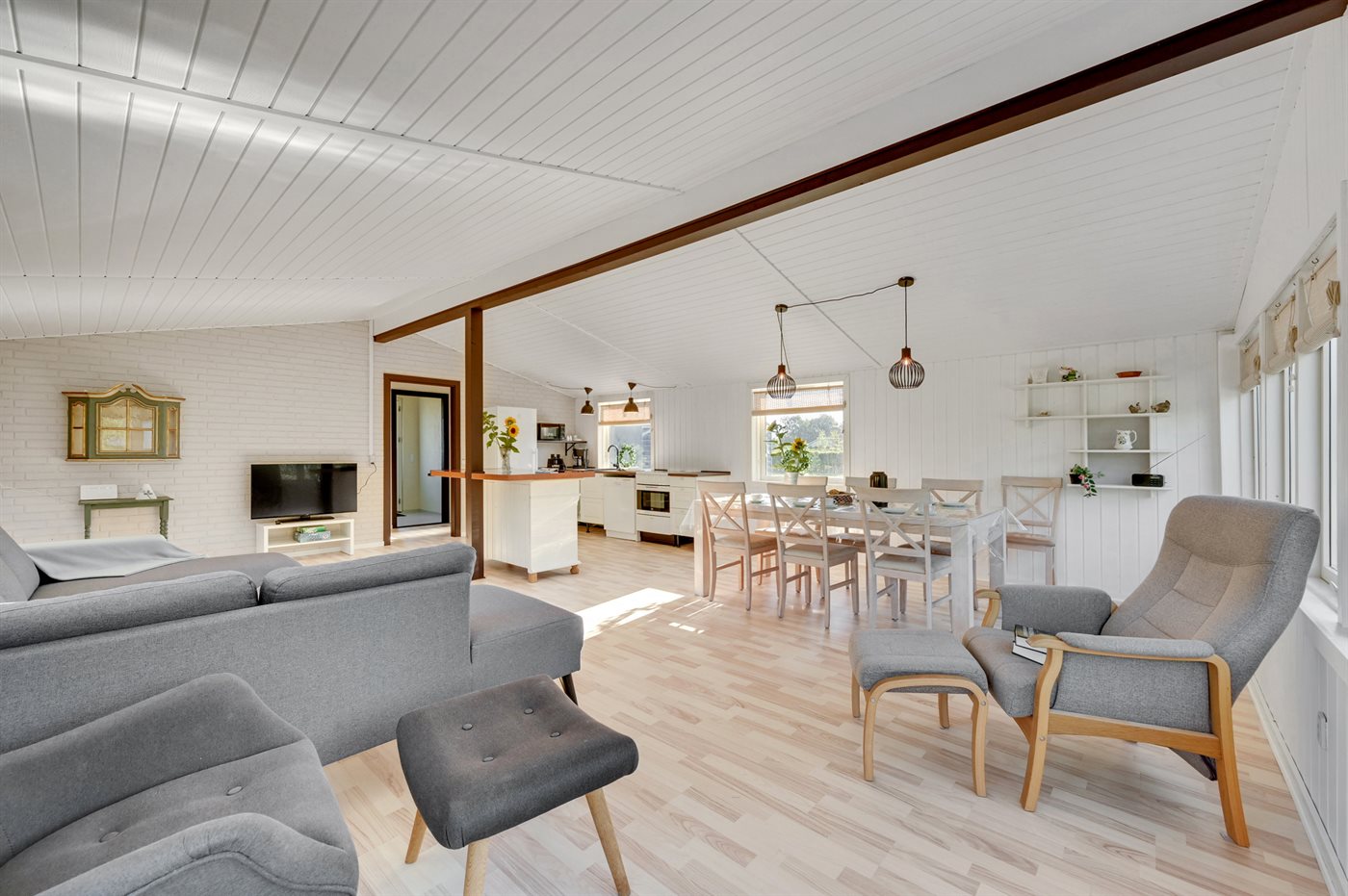 Küstenzauber in Skaven Strand: Dein Traumferienhaus! - Bild 3